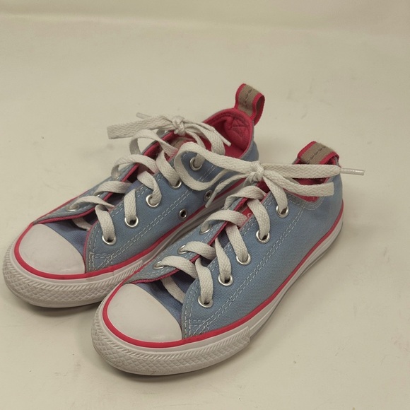 Converse youth size 12 1/2 - Picture 1 of 6